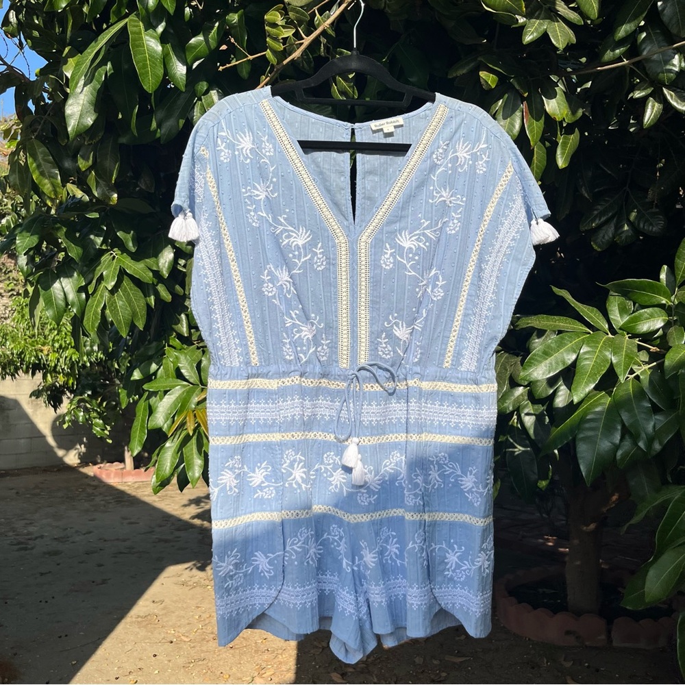 ROLLER RABBIT light blue floral embroidered lace trim tassel short sleeve romper